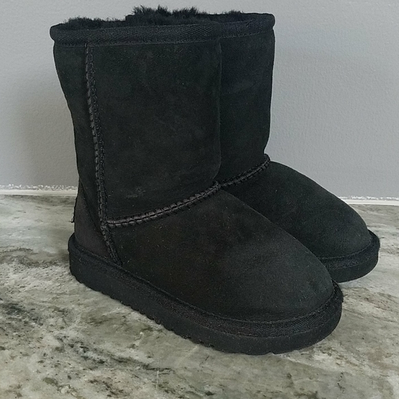 ugg boots size 9